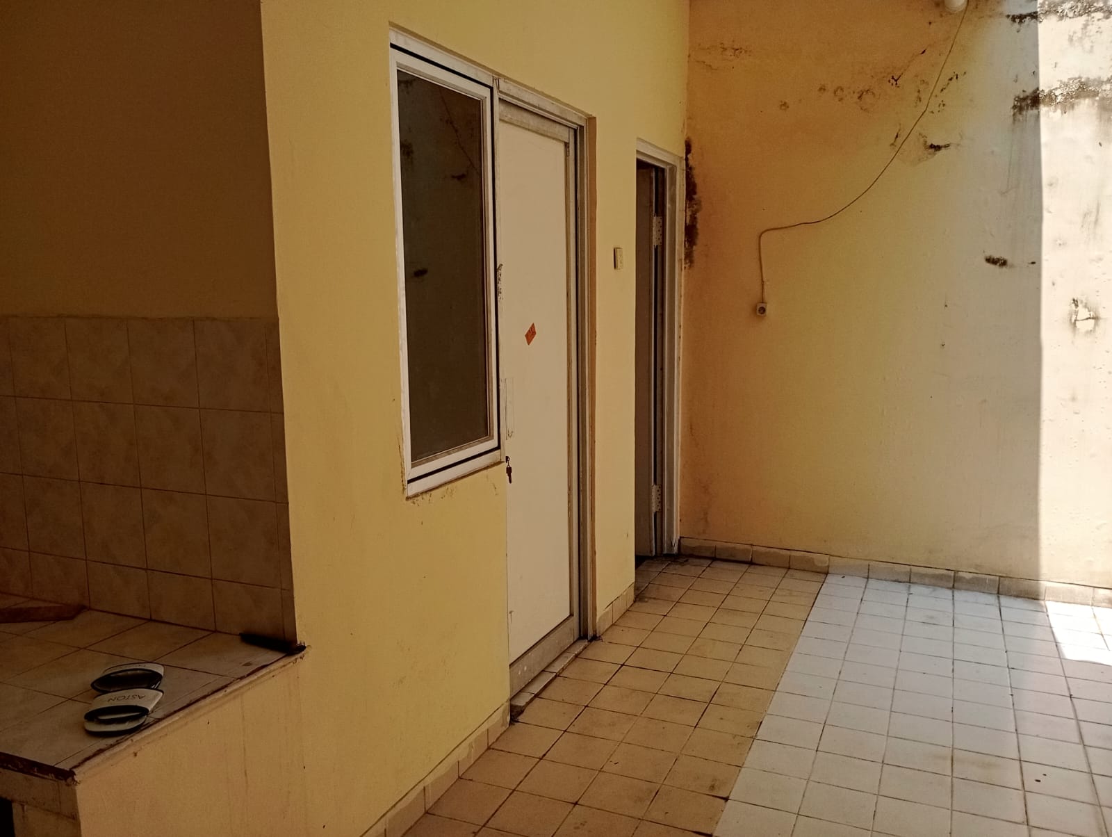 Rumah Disewakan semi furnished di Summer Bliss Lippo Cikarang 